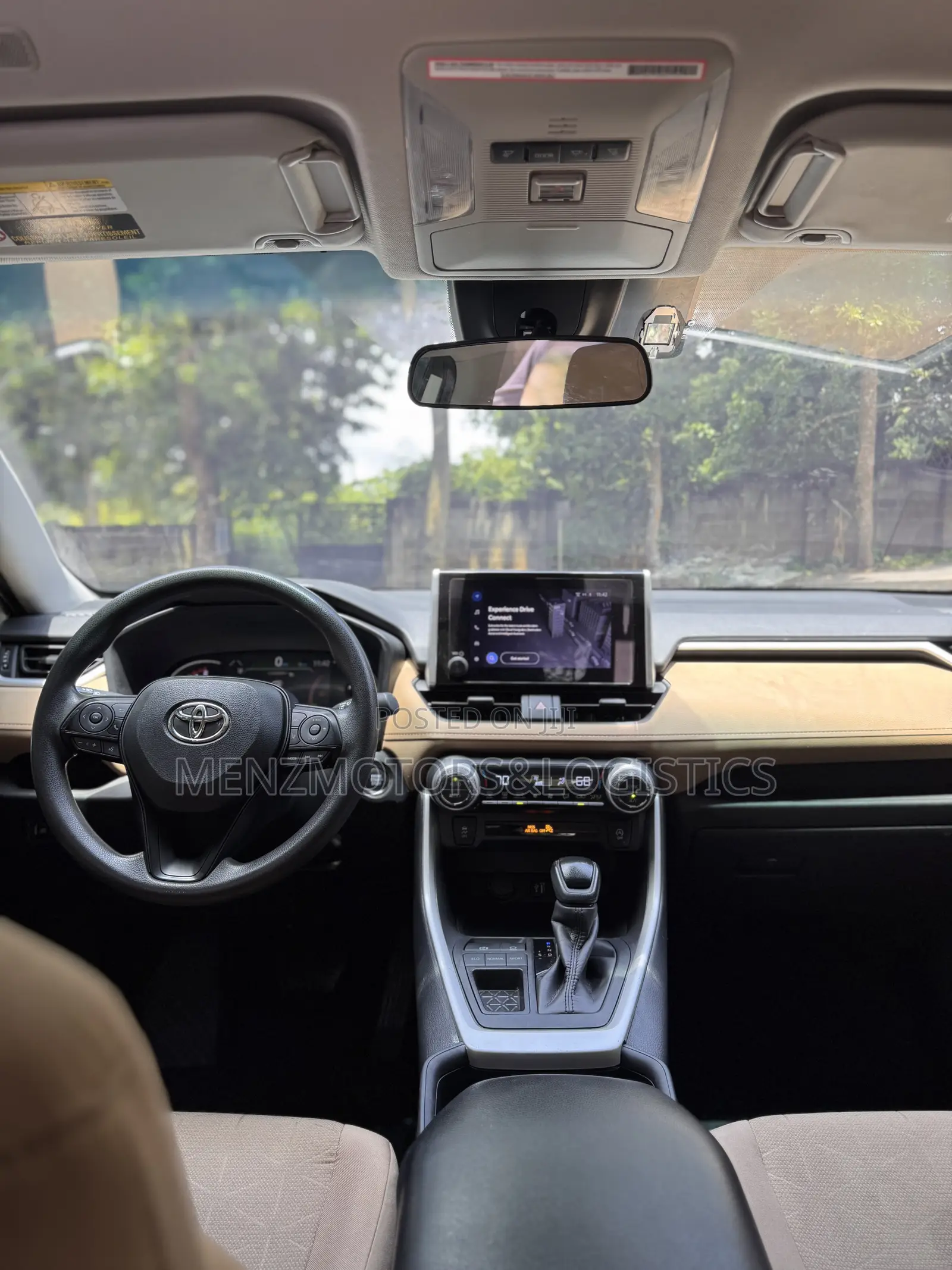 Toyota RAV4 XLE AWD 2023 White