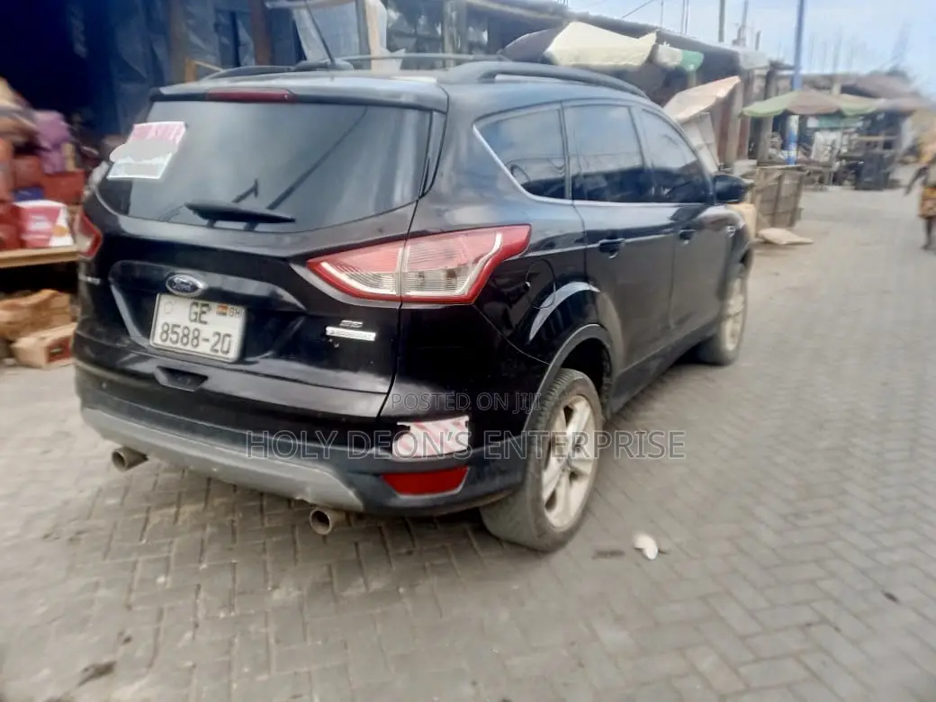 Ford Escape SE FWD 2016 Black