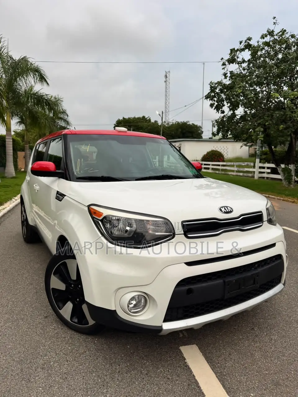 Kia Soul Hatchback 2017 White
