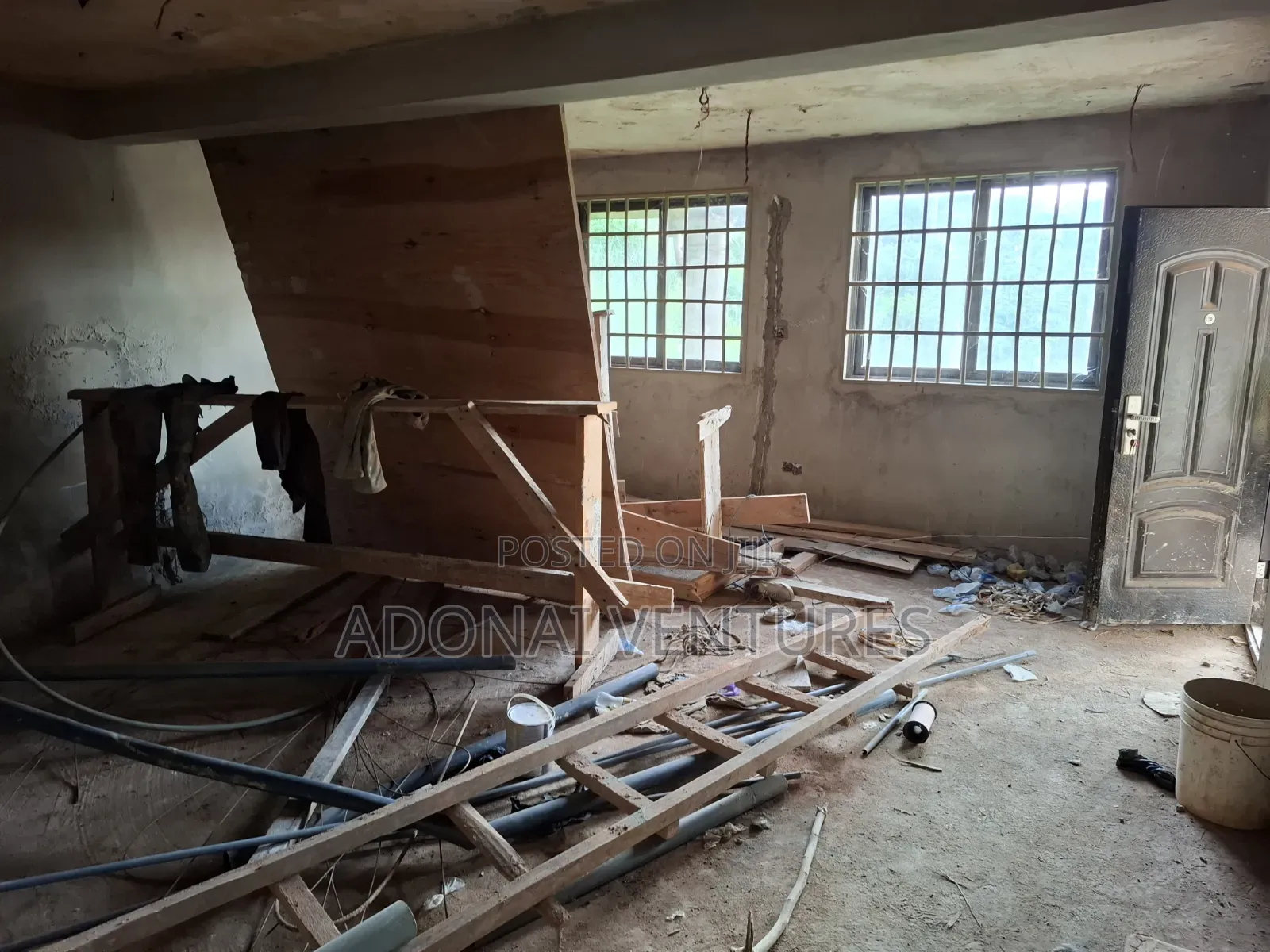 8bdrm House in Sokoban Aboabo, Kumasi Metropolitan for sale