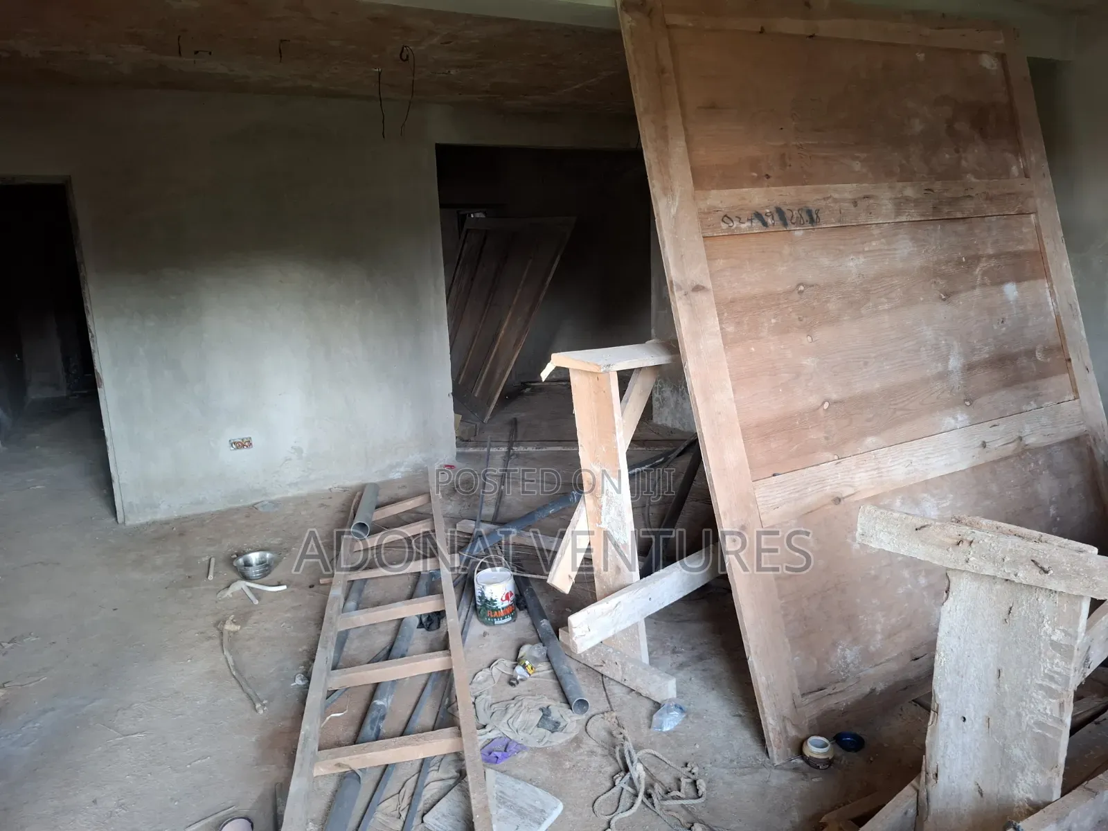 8bdrm House in Sokoban Aboabo, Kumasi Metropolitan for sale
