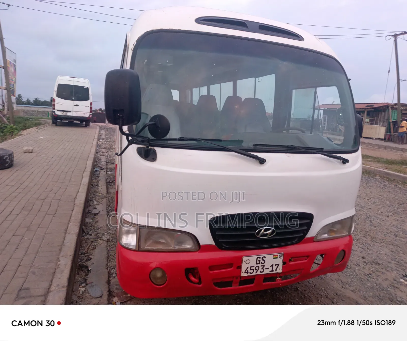 Hyundai County 2011 White