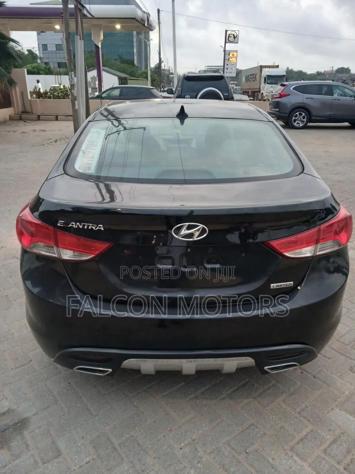 Hyundai Elantra 2012 Black