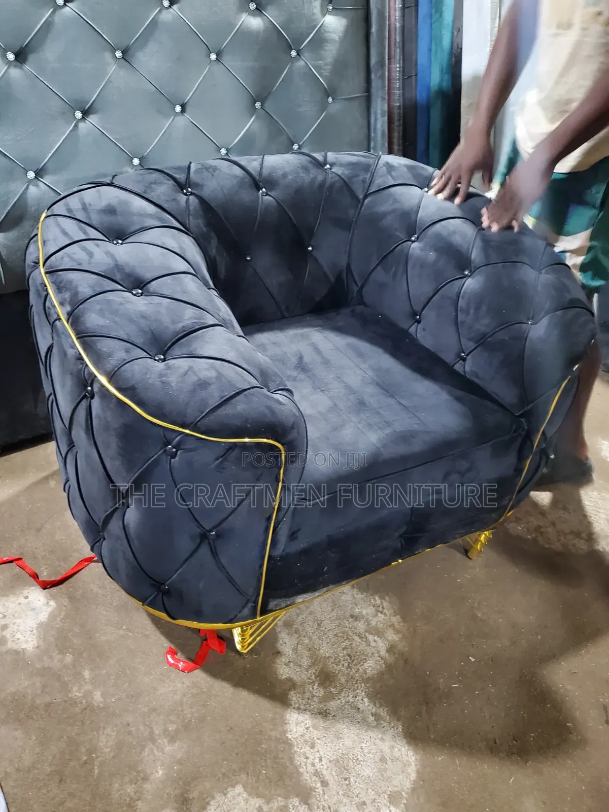 Luxury Single Sofa