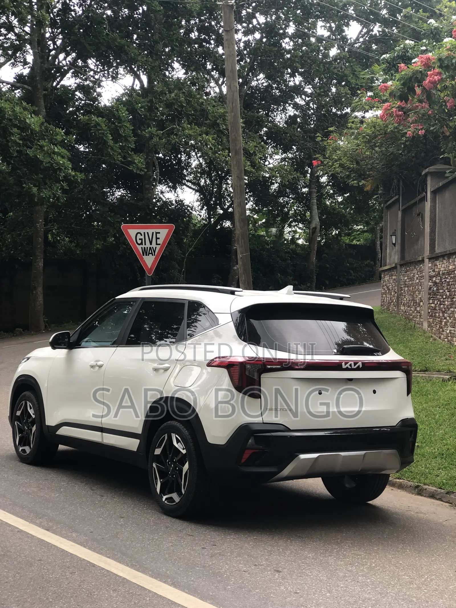 Kia Seltos LX AWD 2026 White