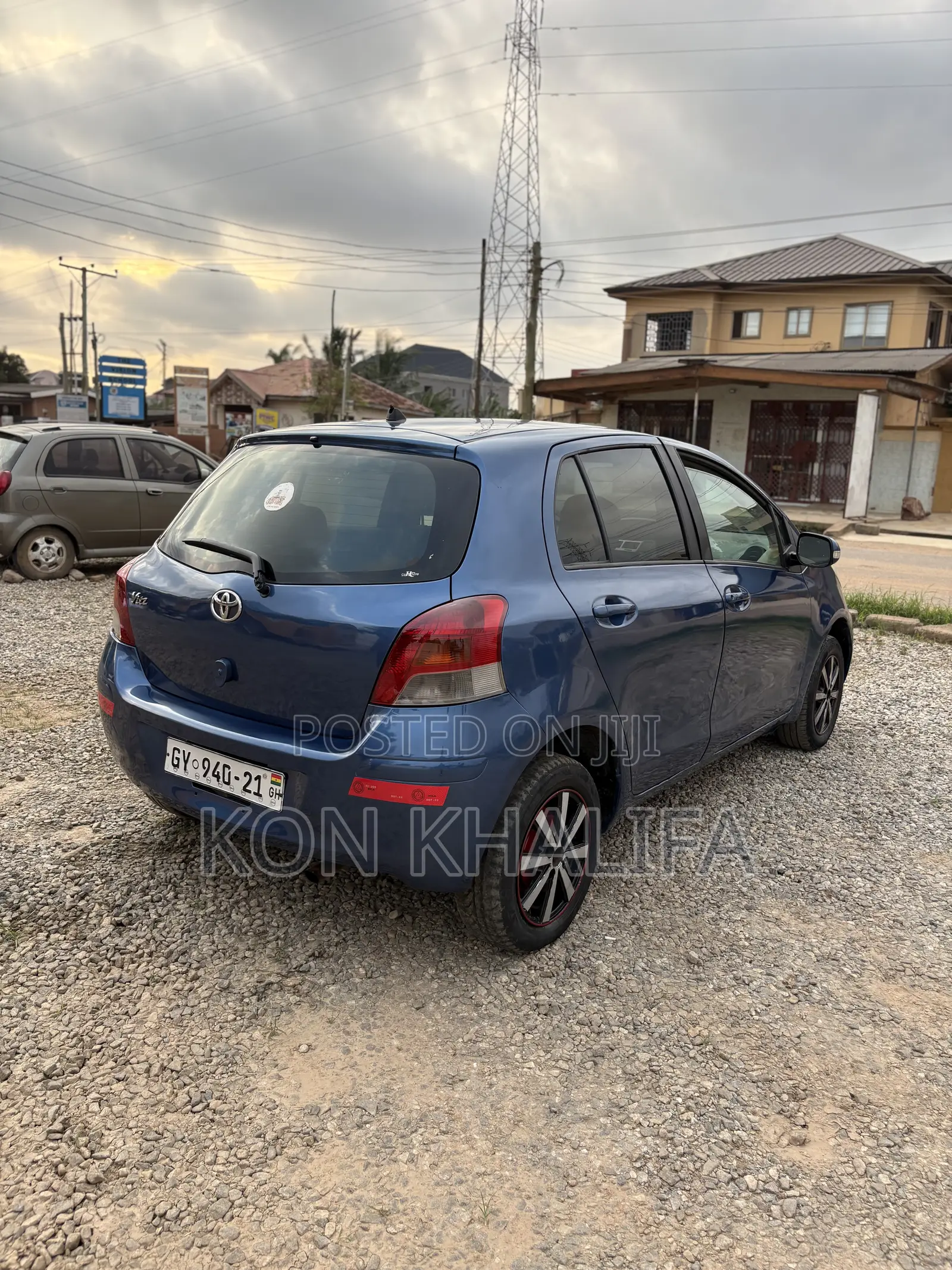 Toyota Vitz 1.3 FWD 5dr 2010