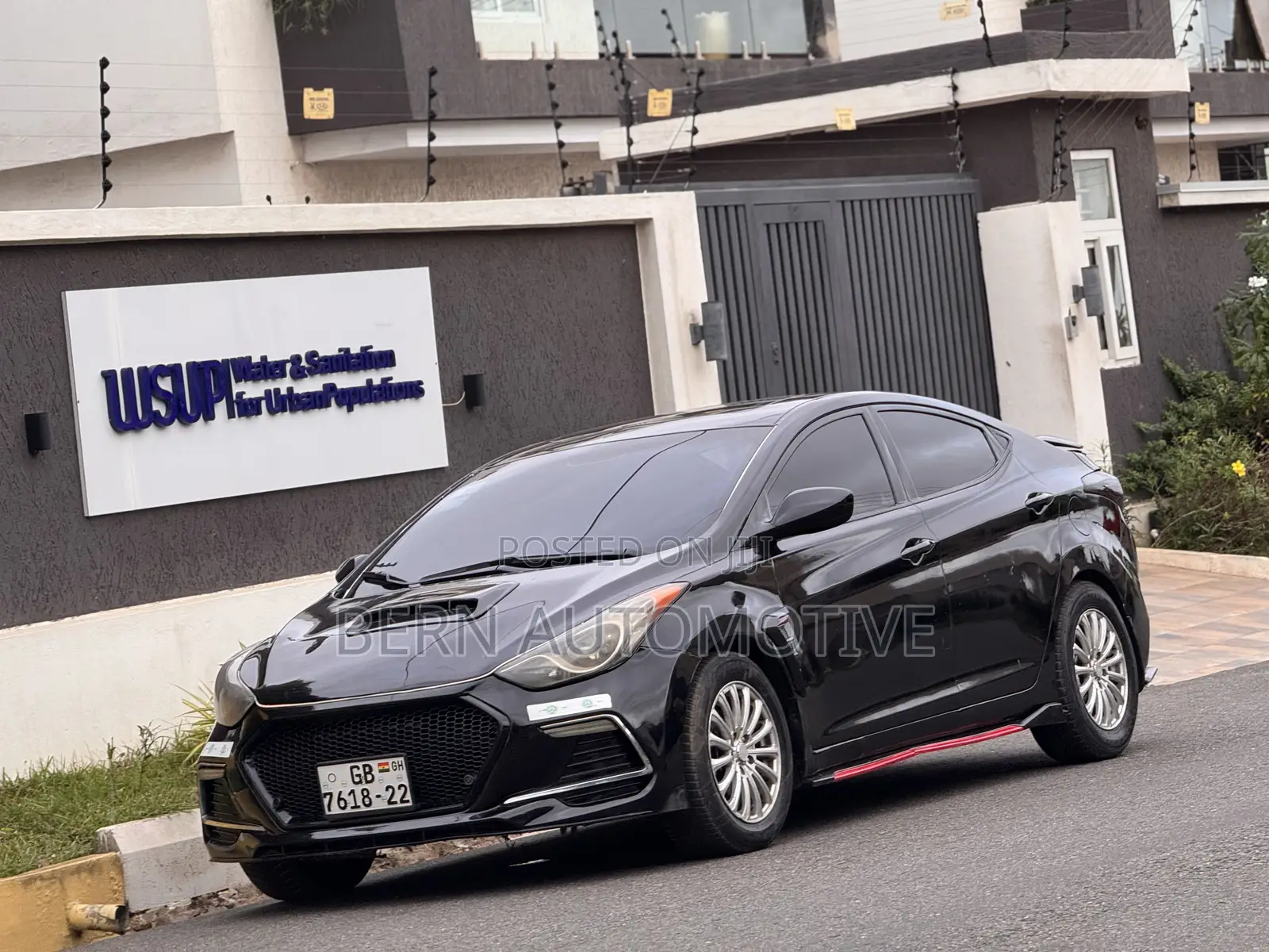 Hyundai Elantra GLS Sedan FWD (1.8L 4cyl 6A) 2013 Black