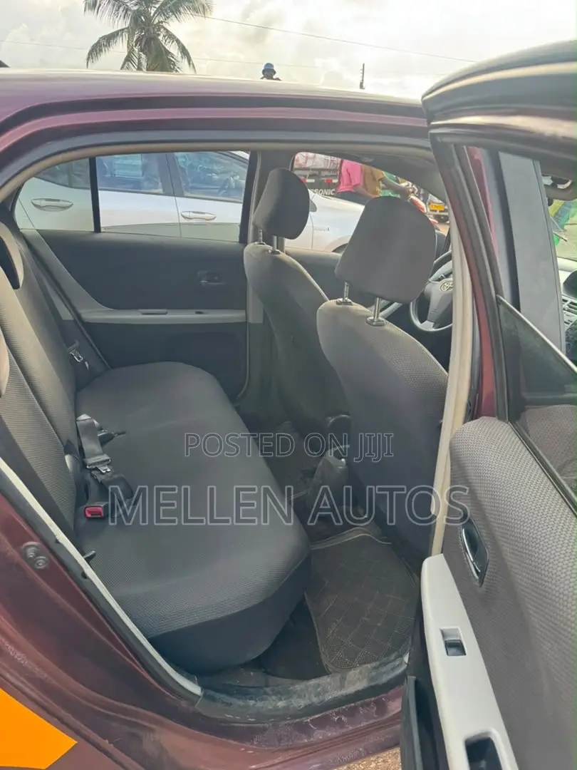 Toyota Vitz 1.5 FWD 3dr 2010
