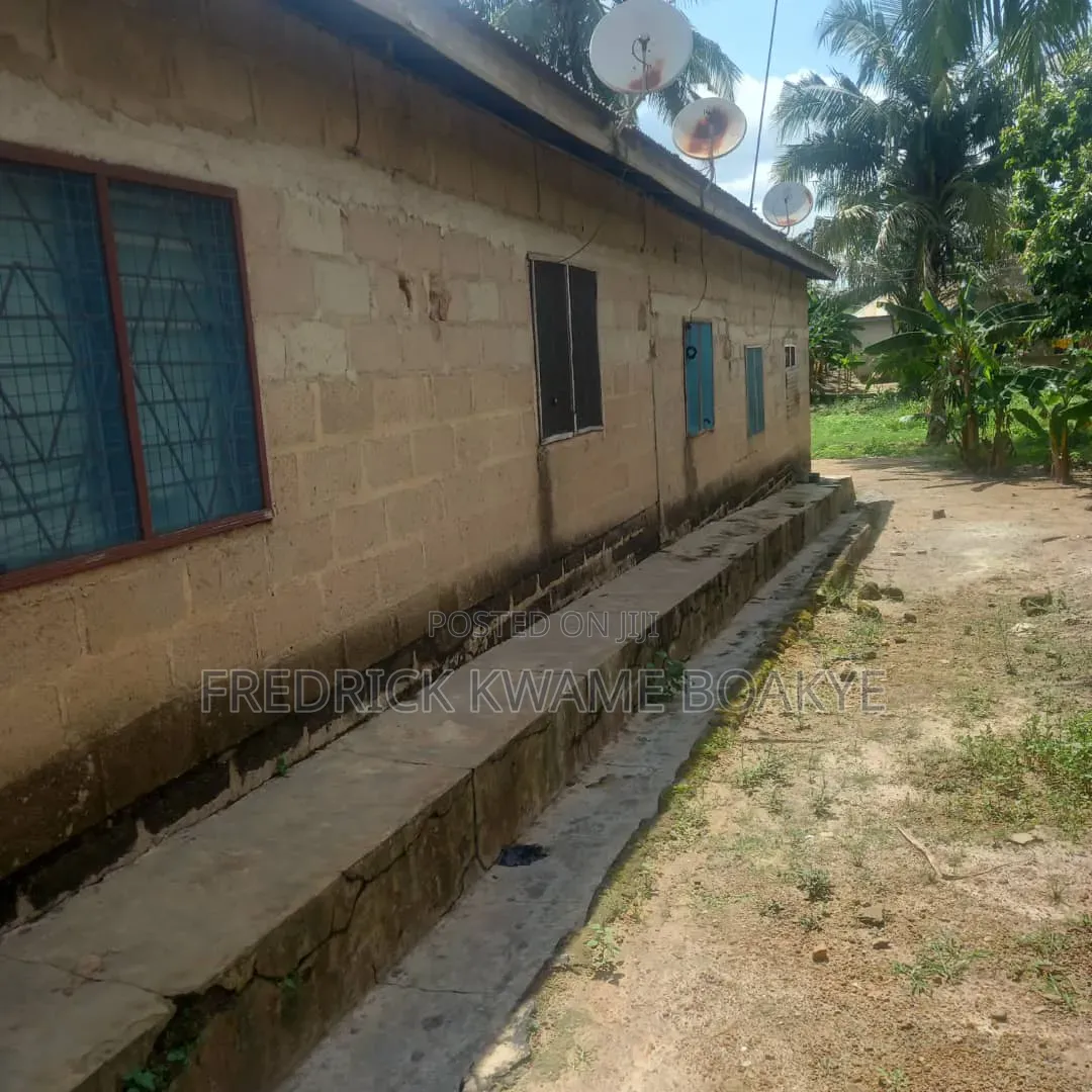 3bdrm House in Brother K Estate, Kumasi Metropolitan for sale