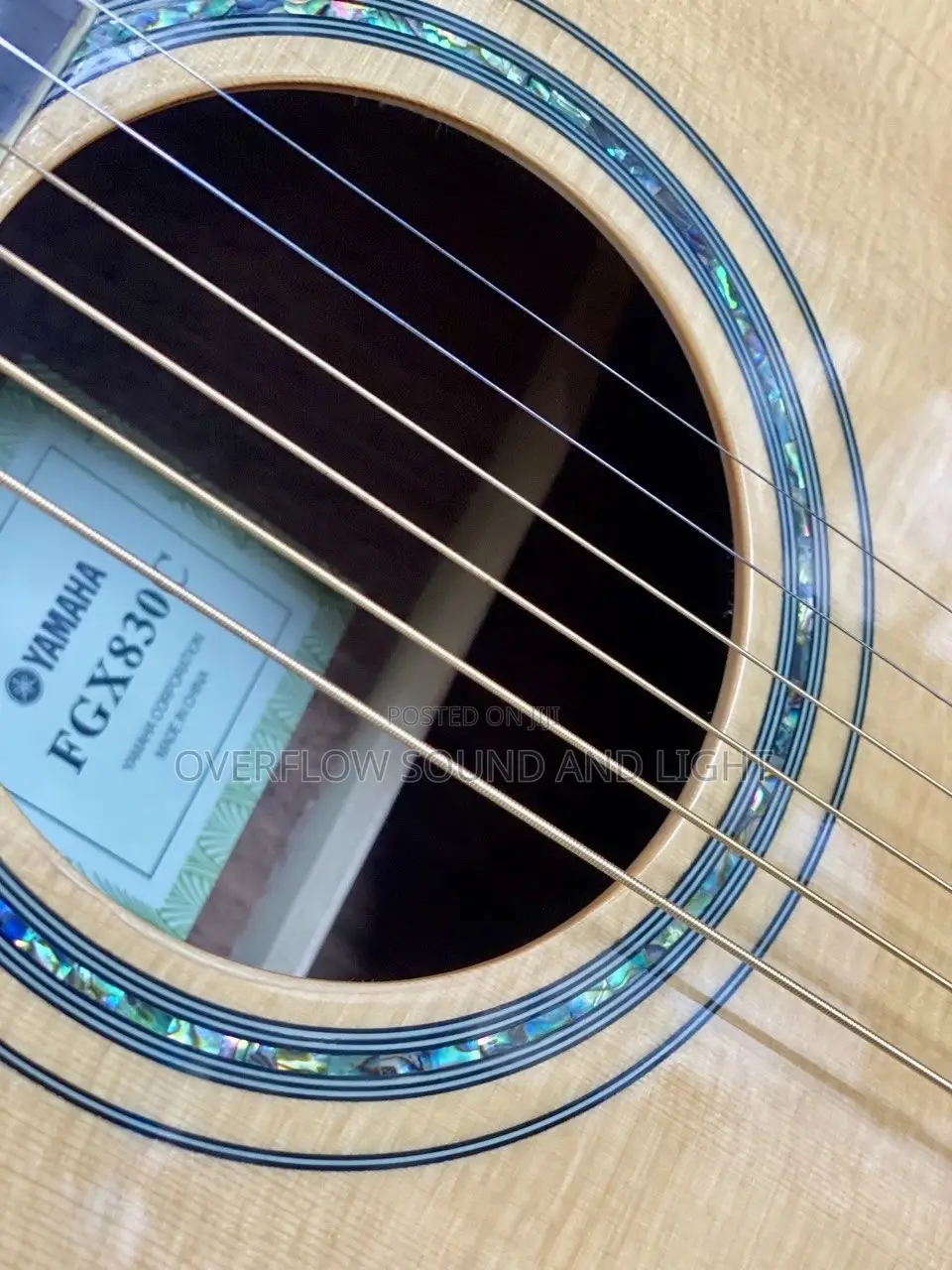Yamaha Fgx830c Acoustic-Electric Guitar