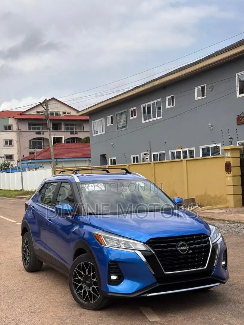 Nissan Kicks SV 2023 Blue