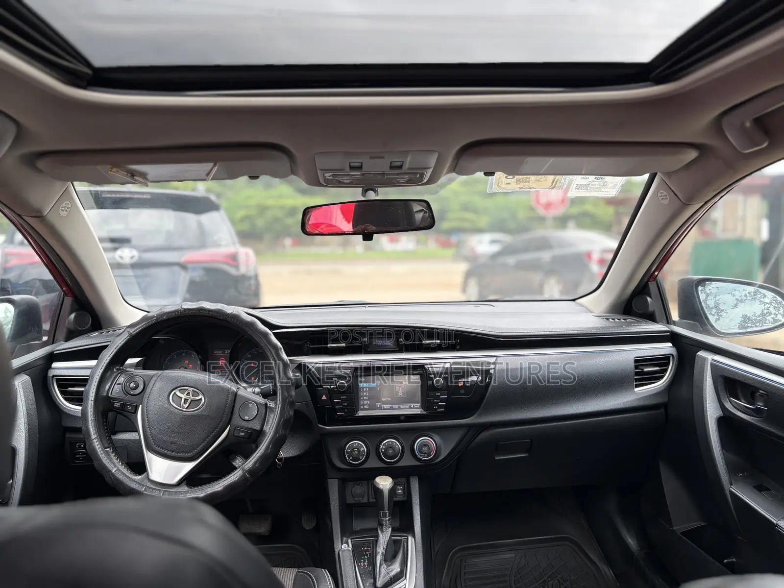 Toyota Corolla S 4dr Sedan (1.8L 4cyl CVT) 2016 Red