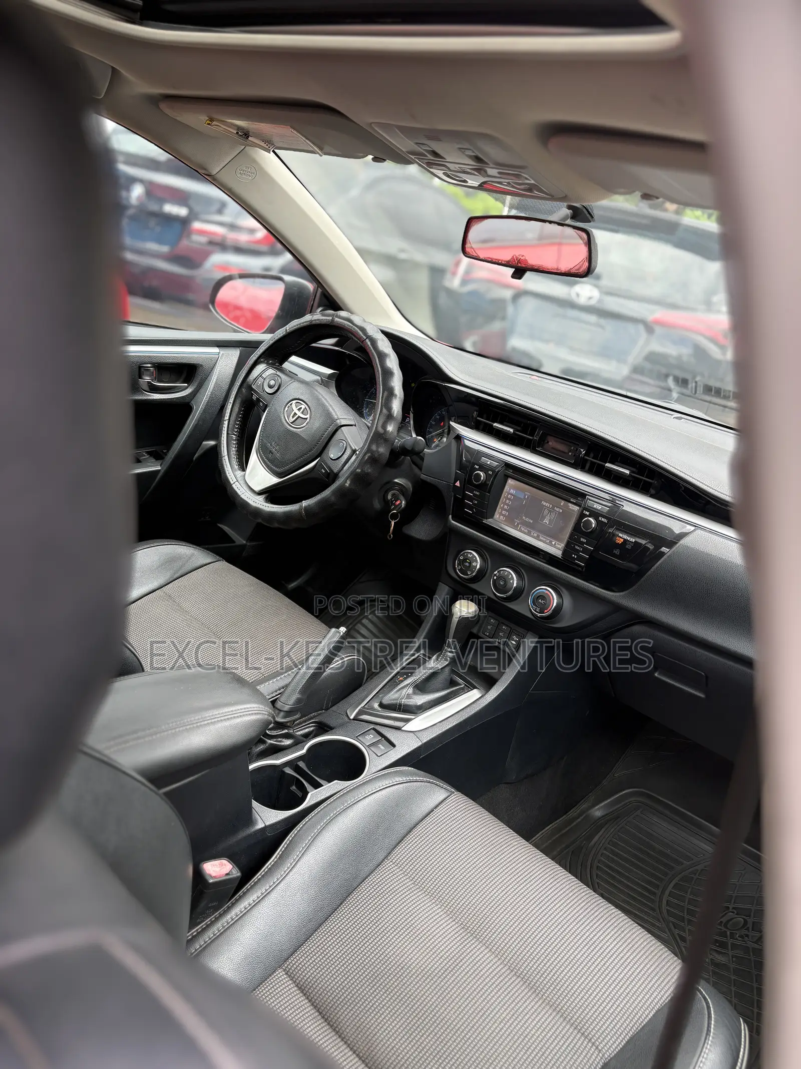 Toyota Corolla S 4dr Sedan (1.8L 4cyl CVT) 2016 Red
