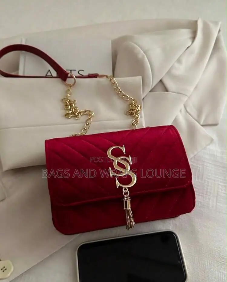 Bags And Wraps Lounge