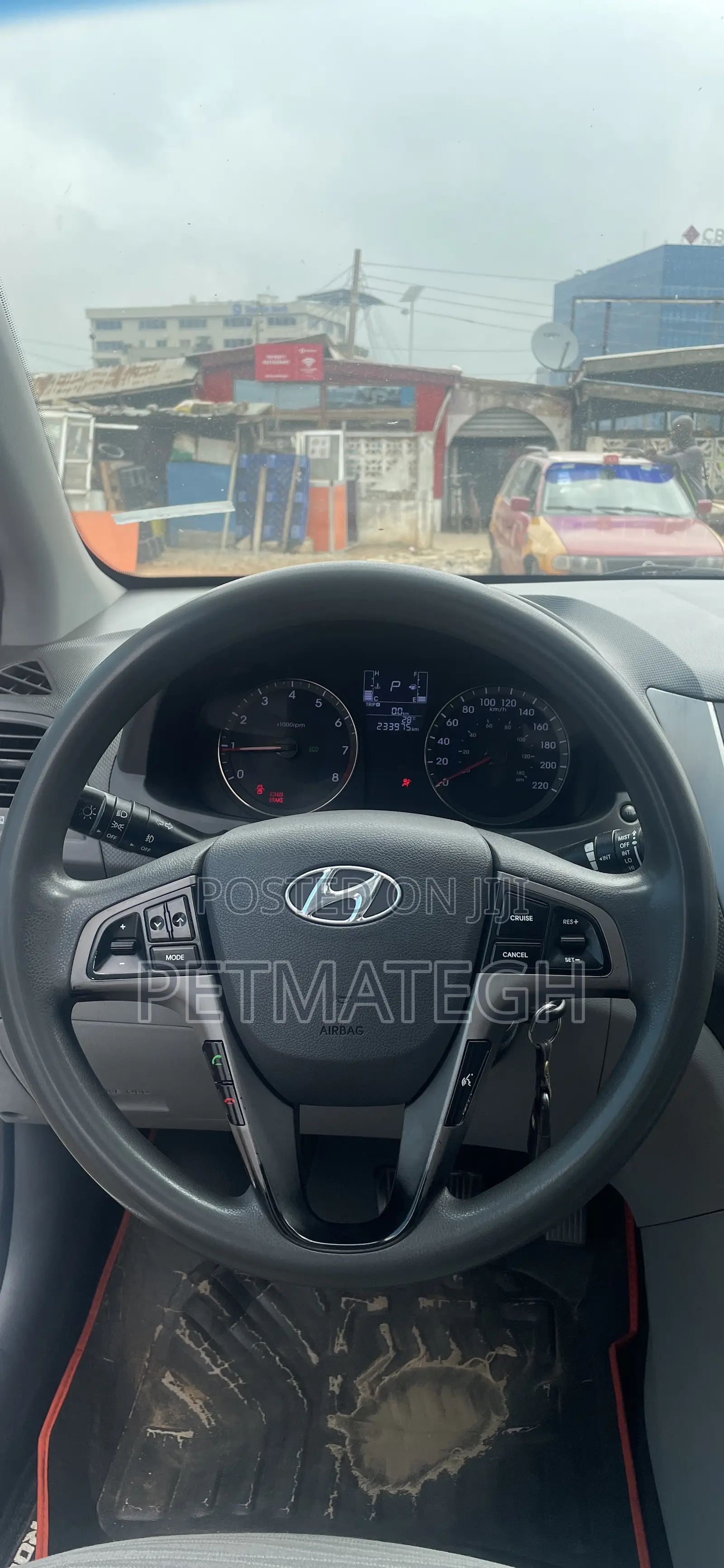 Hyundai Accent SE Sedan 2017 White