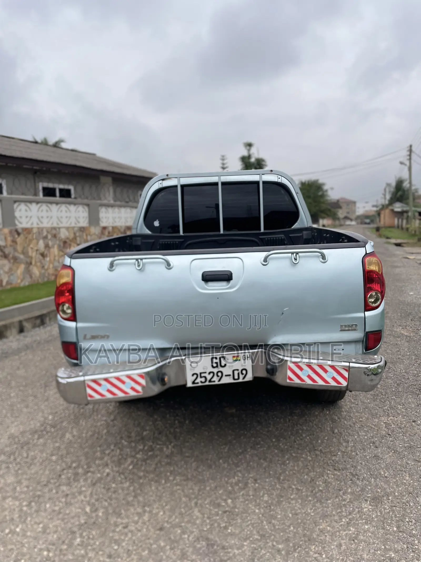 Mitsubishi L200 2009 Blue