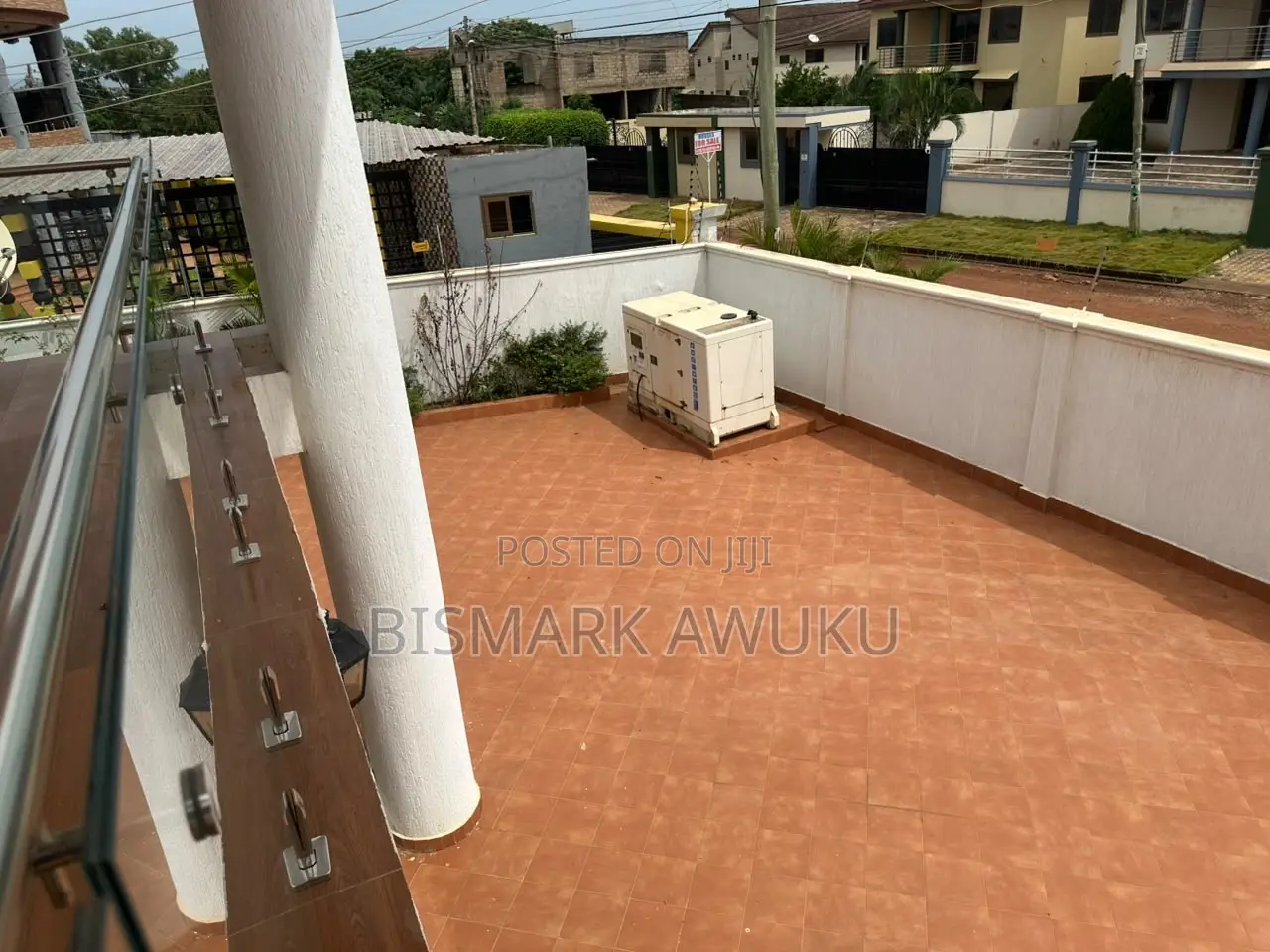 6bdrm Mansion in East Legon for rent