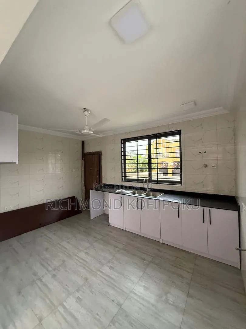 3bdrm House in Kofi'S Realty, American House for sale