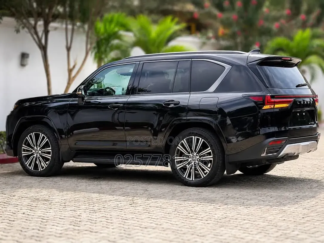 New Lexus LX 2025 Black