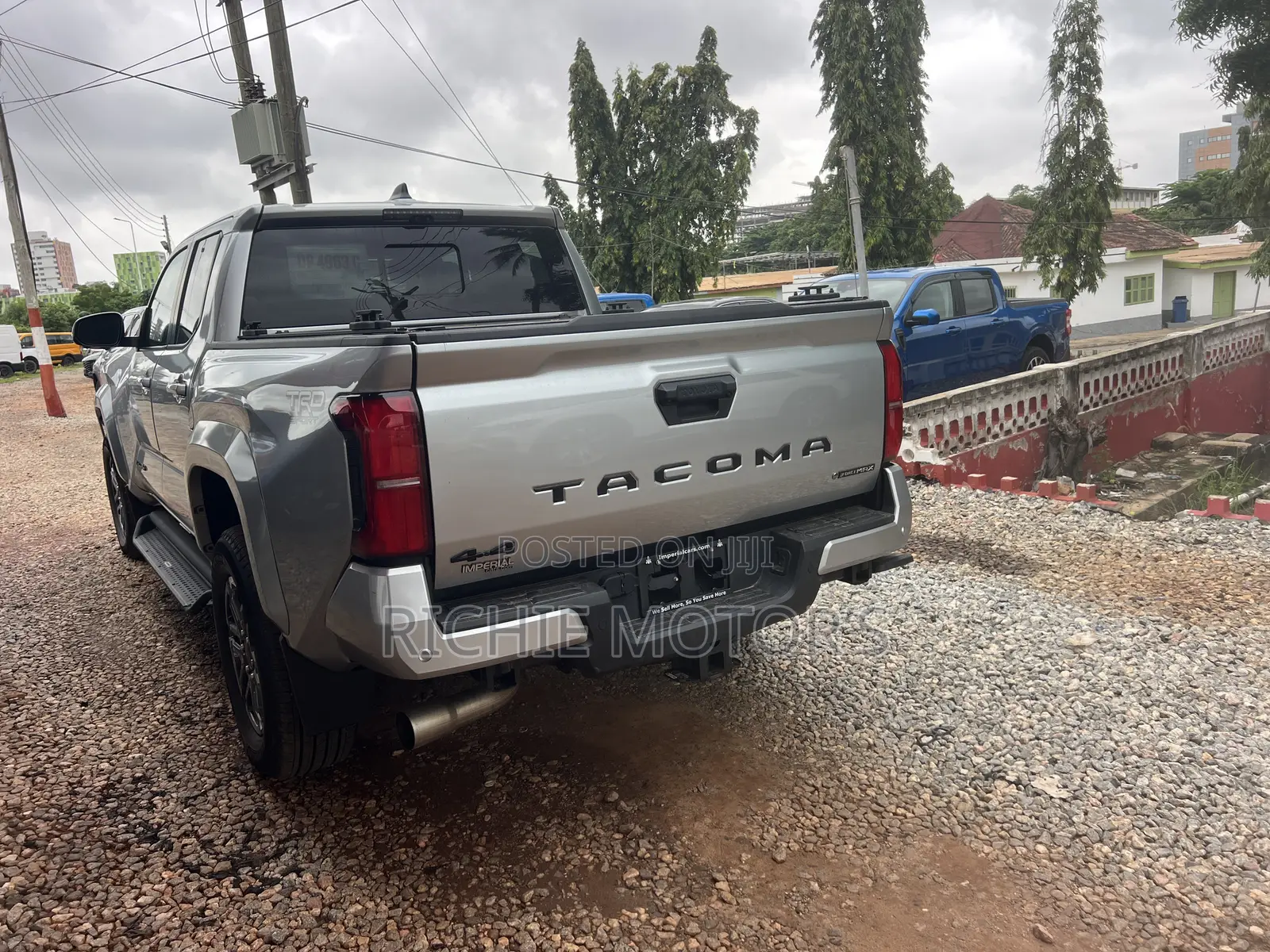 Toyota Tacoma TRD Sport Double Cab 4WD 5.0 ft. SB (Hybrid) 2025 Beige