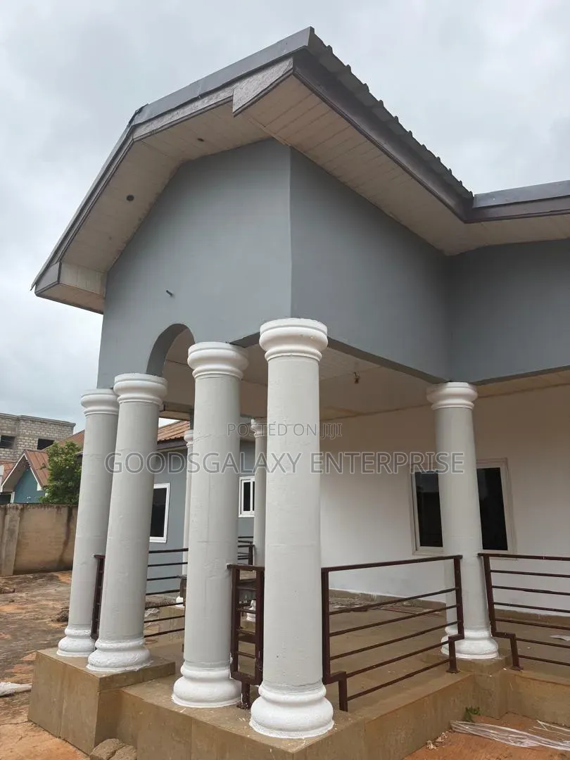 5bdrm House in Kumasi Metropolitan for rent
