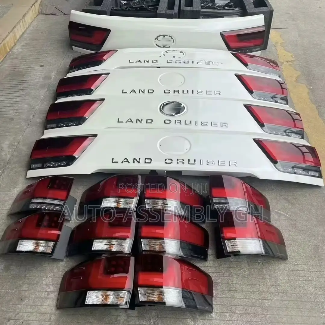 Land Cruiser 300 Tail Light (4 Pieces) Original
