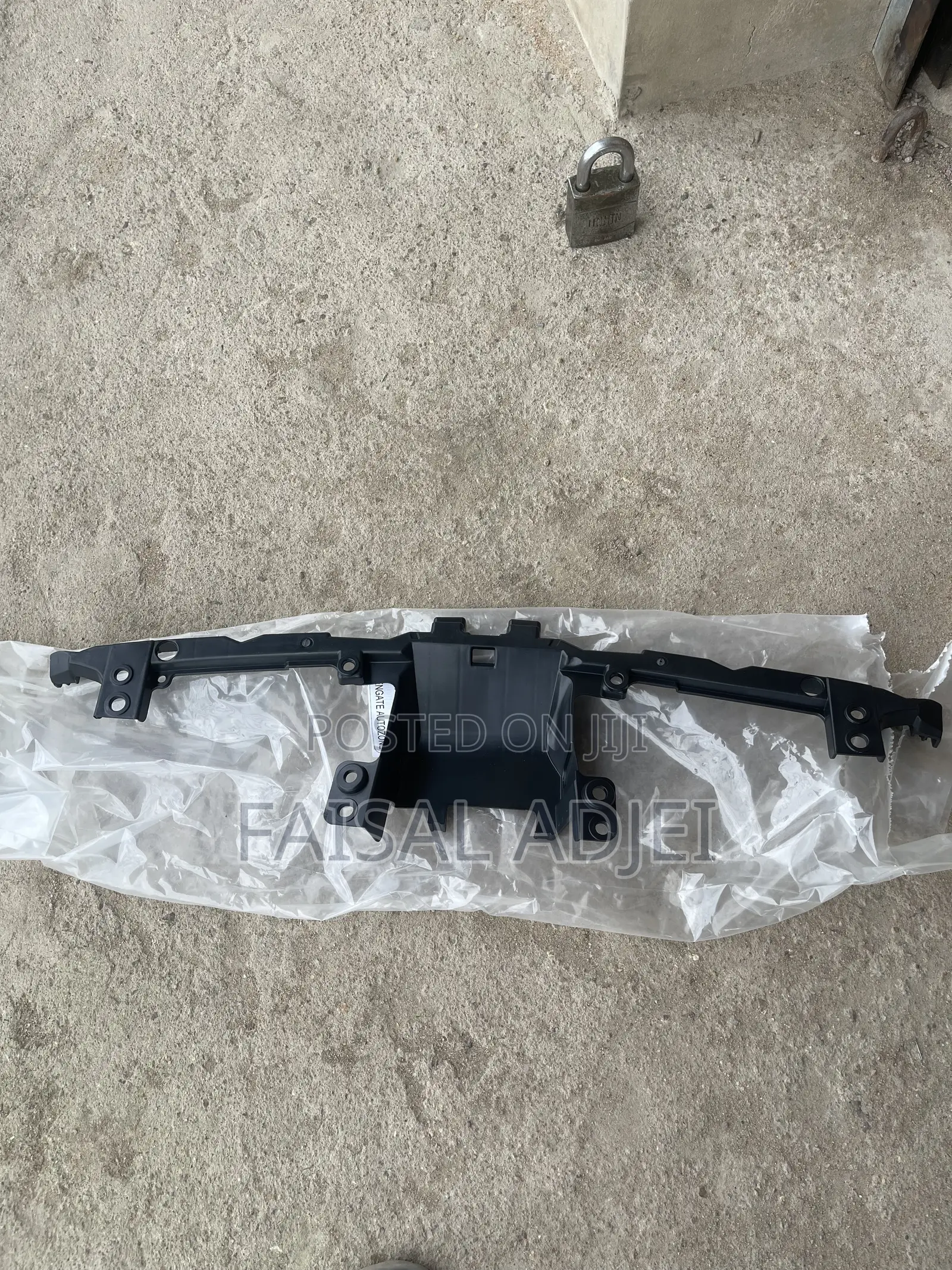Honda Cr-v 17 18 19 Grill Bracket