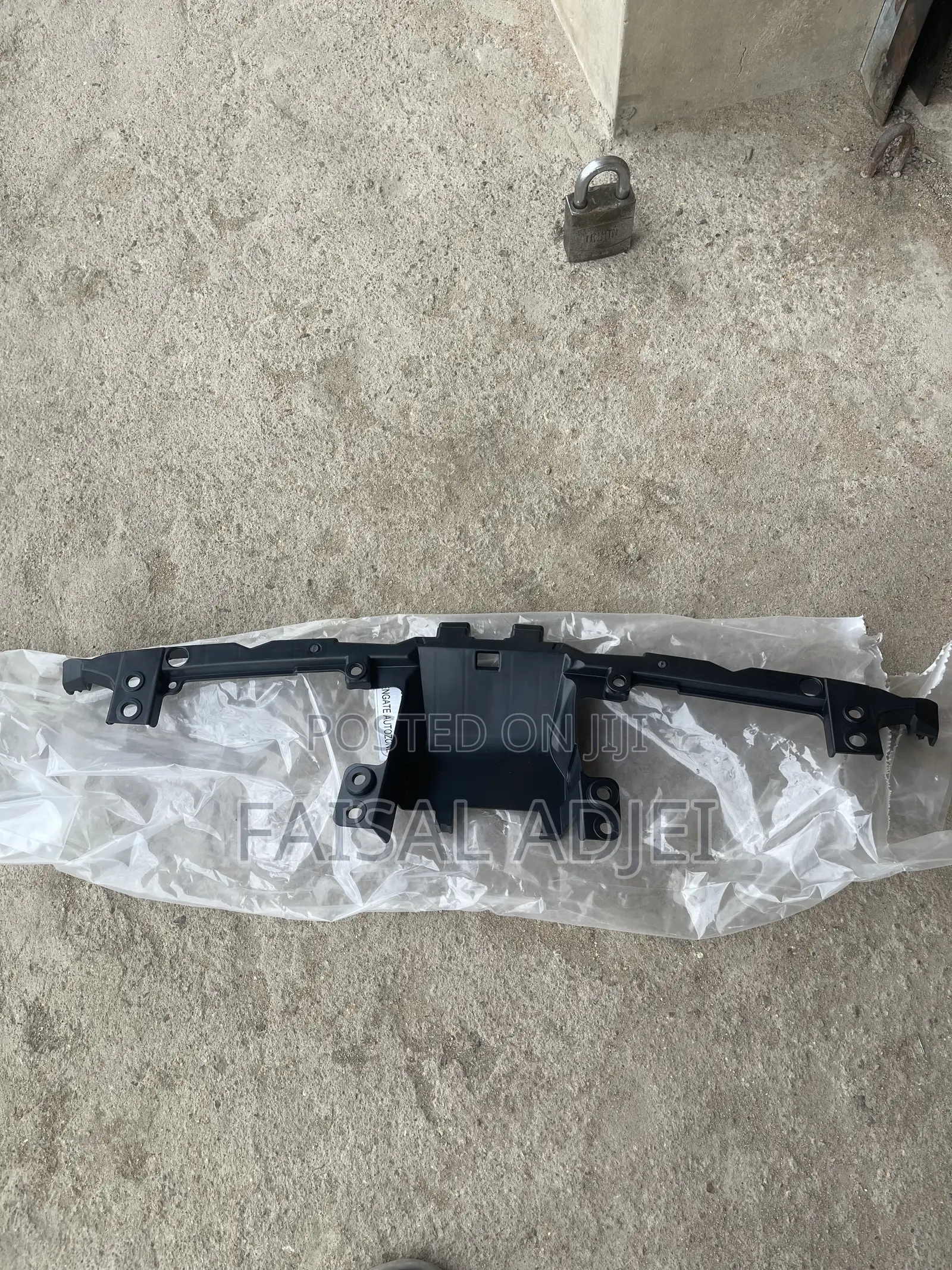 Honda Cr-v 17 18 19 Grill Bracket
