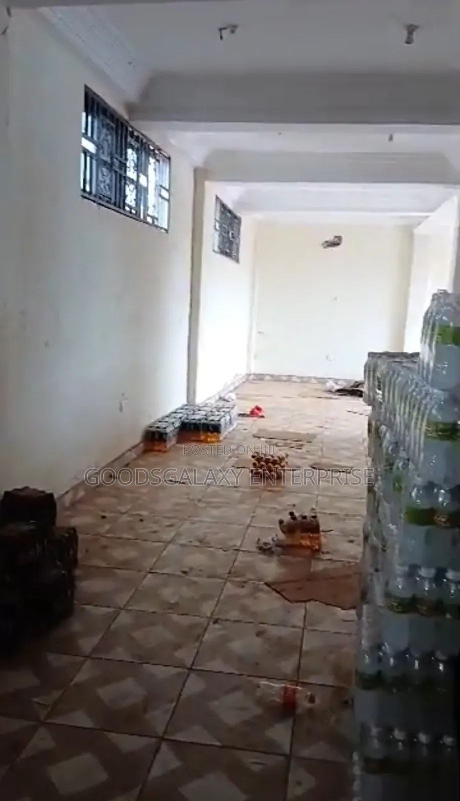 Space for Rent at Abuakwa Close to the Roadside