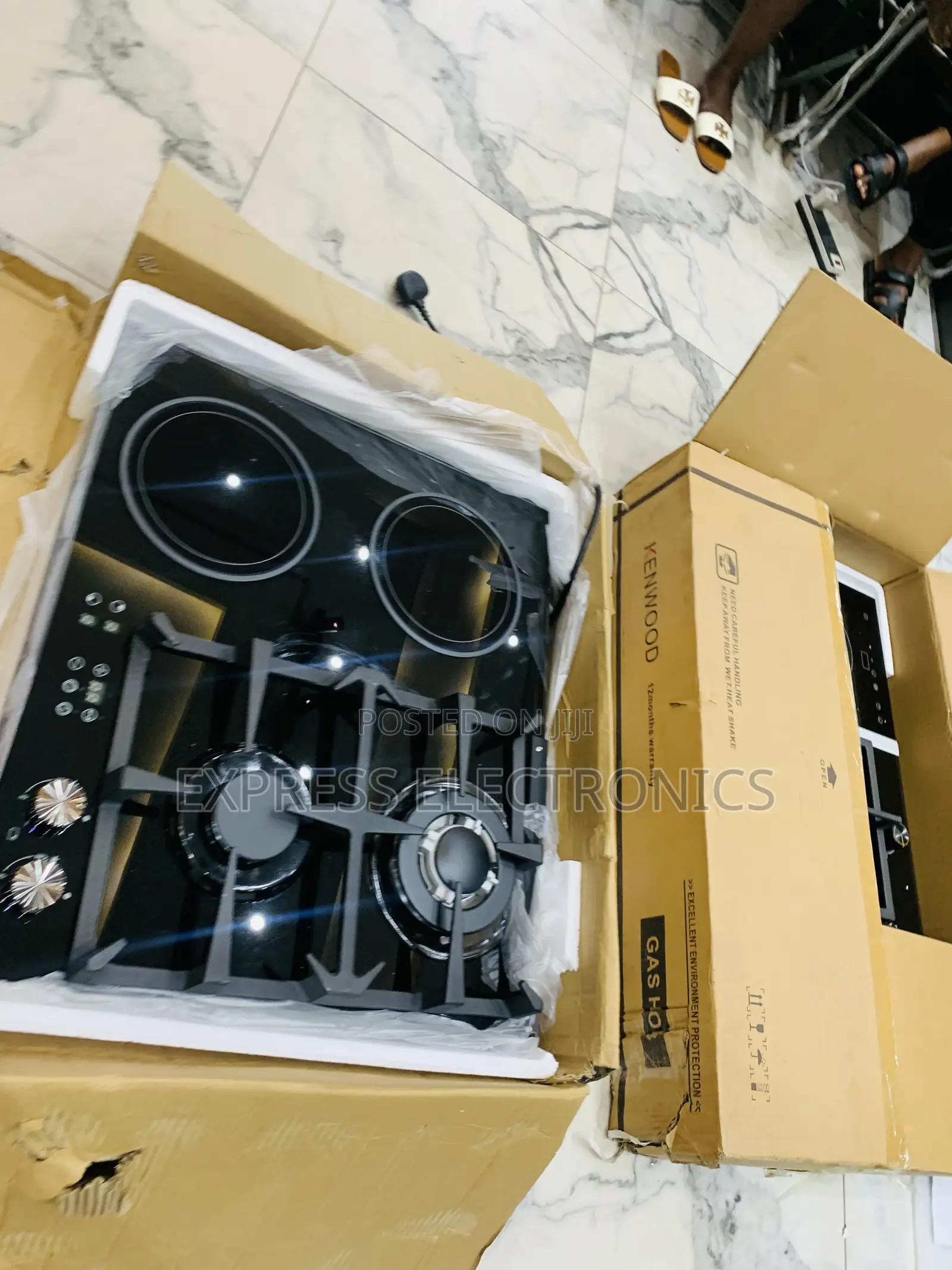 Quality Sleek Black Kenwood Gas Electric Cooker Built in 2-2
