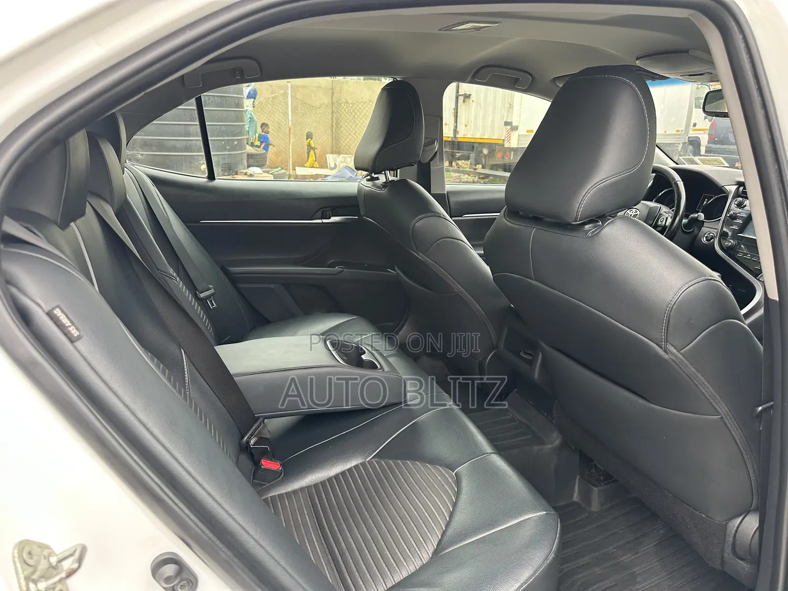 Toyota Camry 2018 White