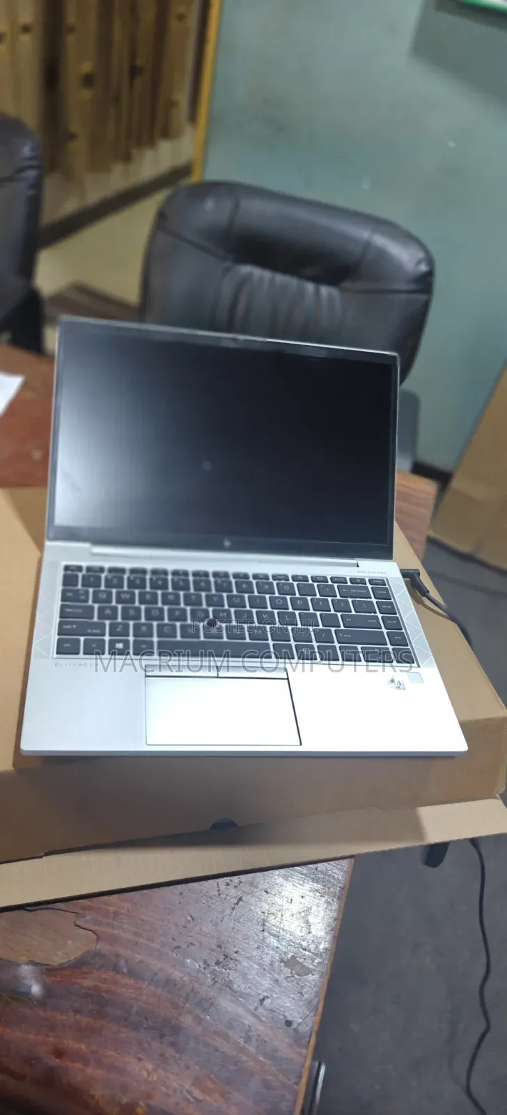 New Laptop HP EliteBook 840 G7 8GB Intel Core i5 SSD 256GB