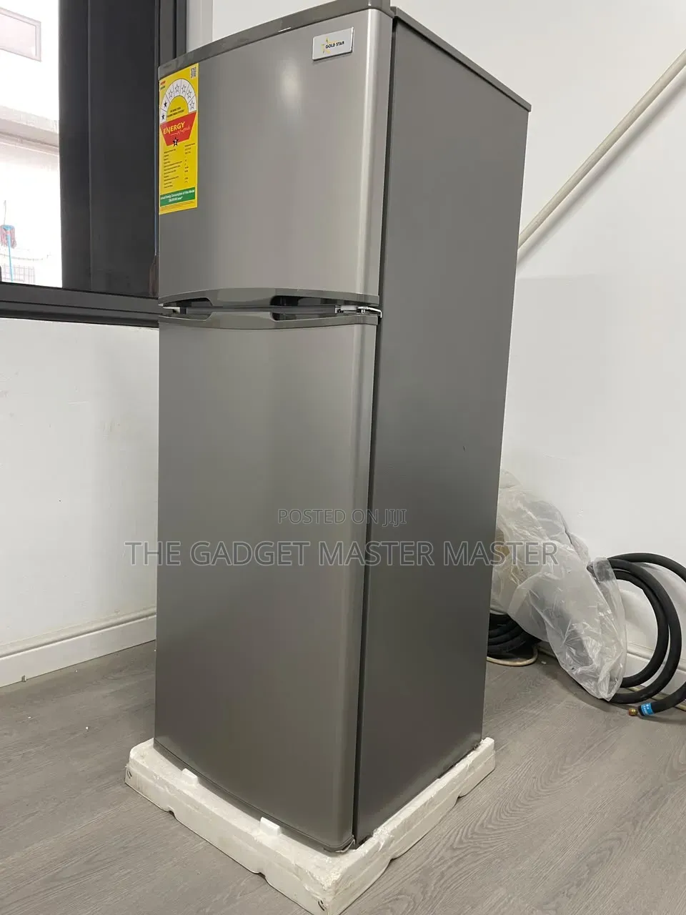 Gold Star GSBC-139l Top Mount Freezer