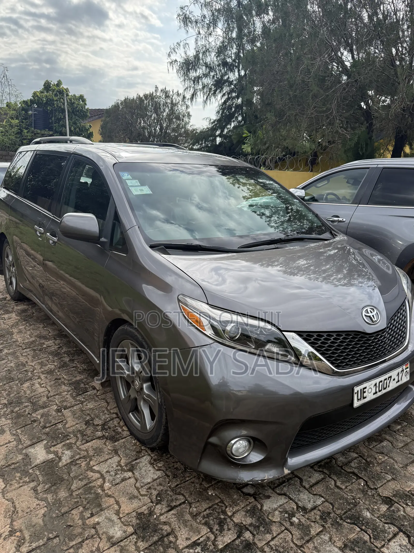 Toyota Sienna 2017 Silver