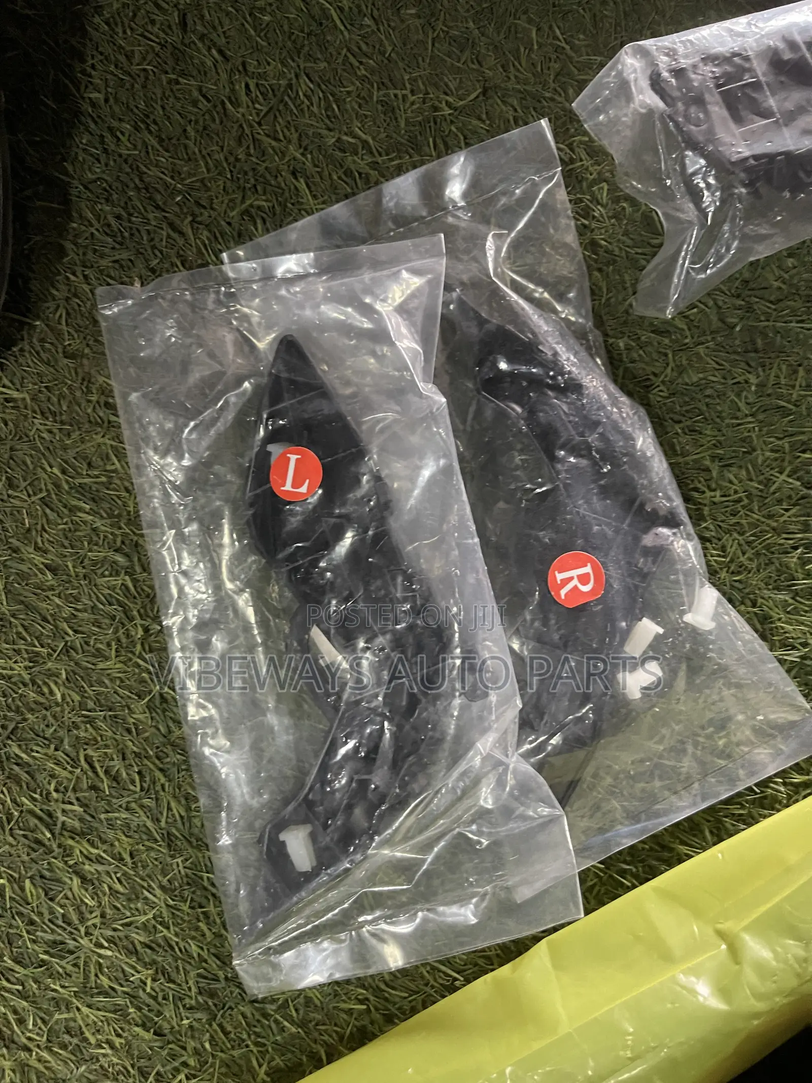 Hyundai Elentra 2019-2021 Bumper Lockers Pair