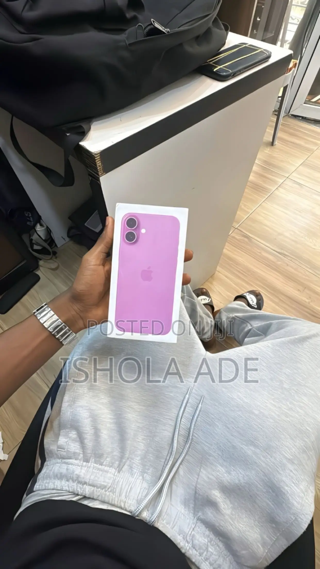 New Apple iPhone 17 256 GB Green