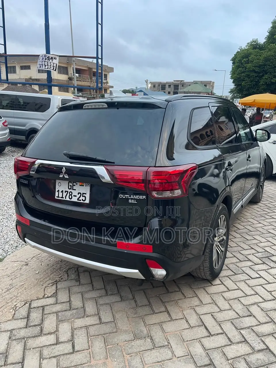 Mitsubishi Outlander SEL FWD 2016 Black