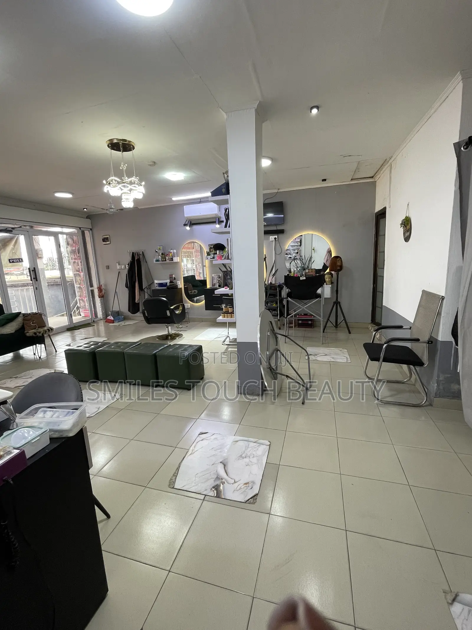 Fully Equipped Beauty Salon (Double)