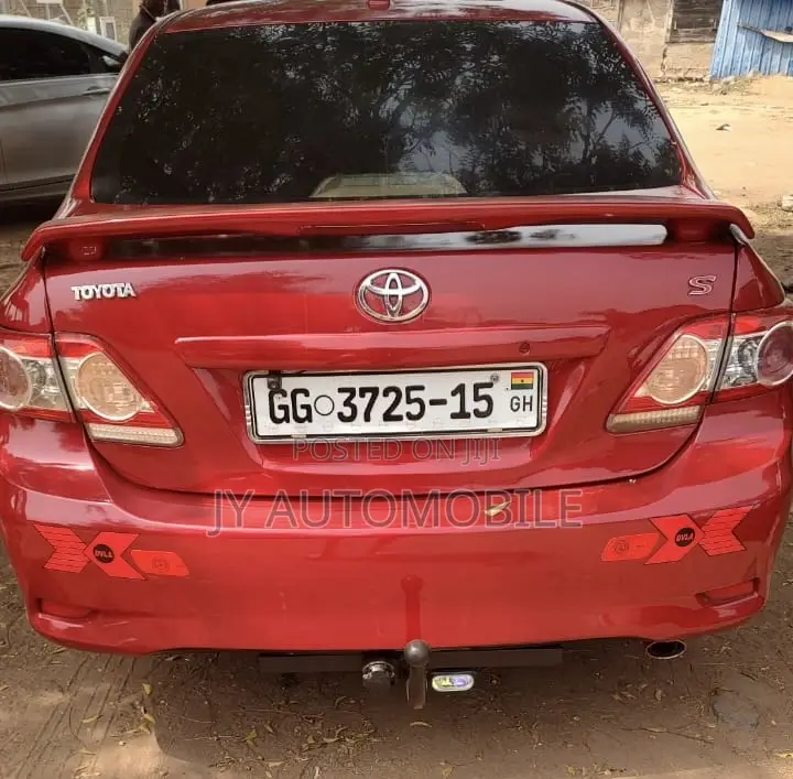Toyota Corolla 2011 Red