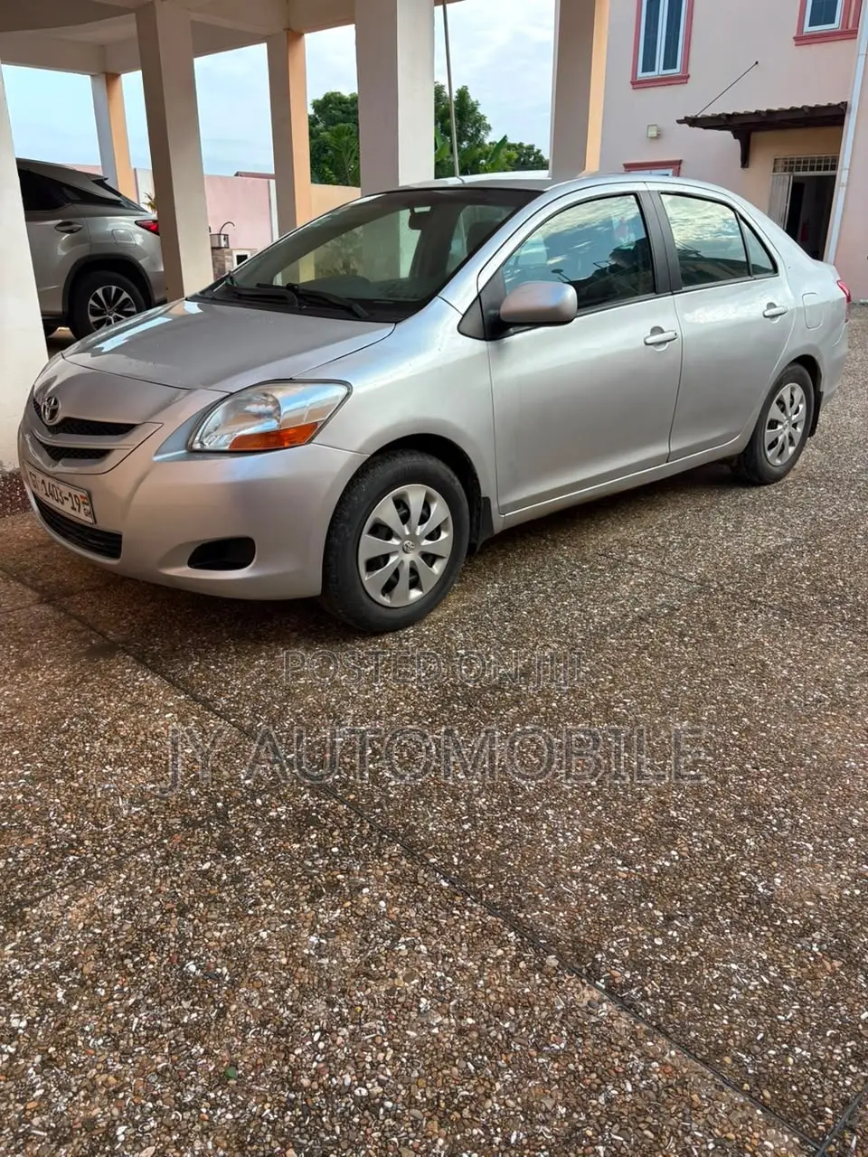 Toyota Yaris 2010 Silver