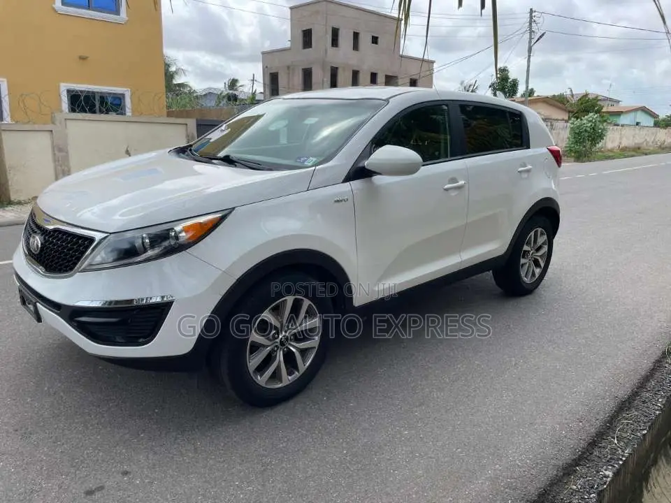 Kia Sportage LX 4dr SUV (2.4L 4cyl 6A) 2015 White