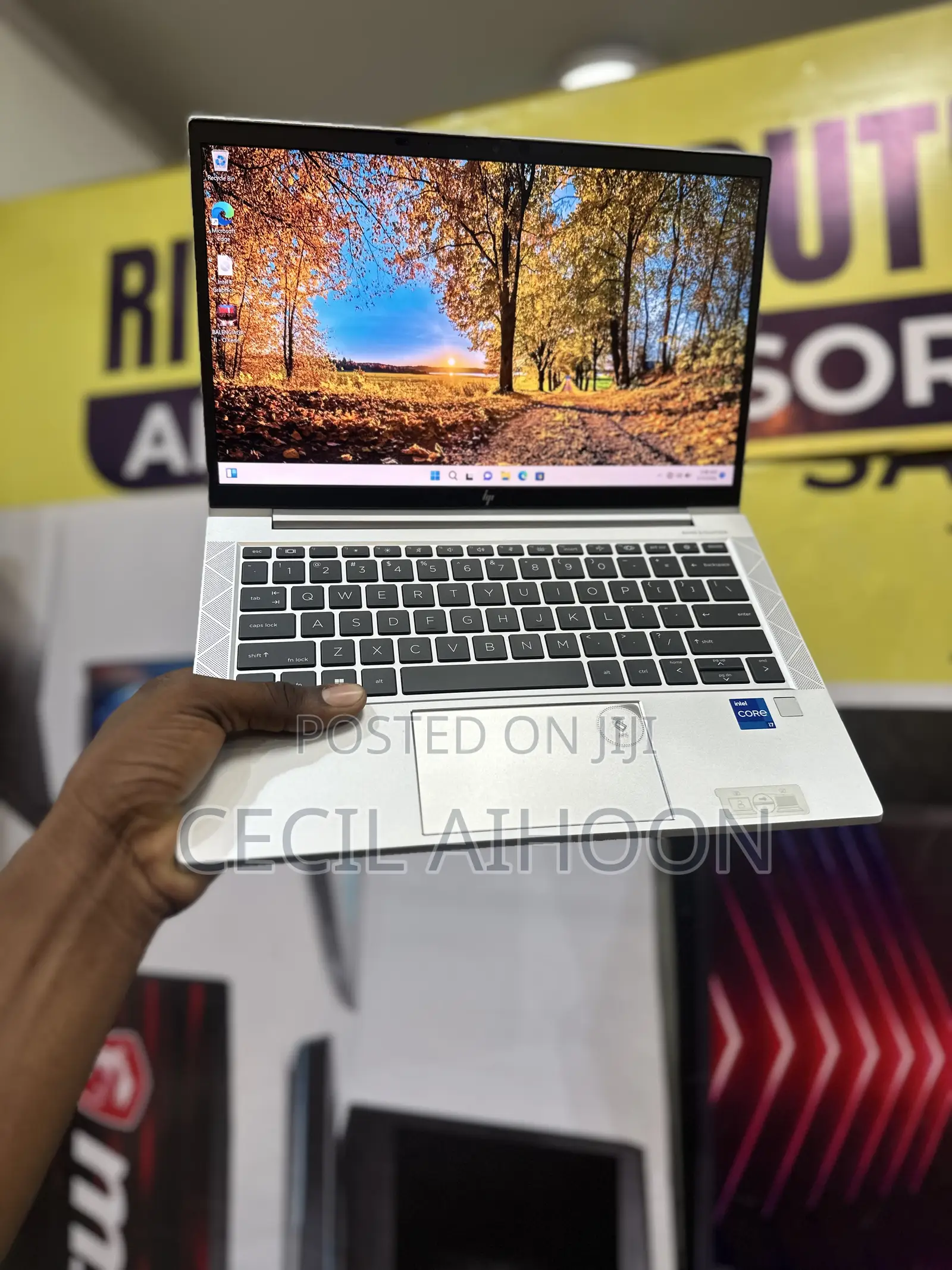 Laptop HP EliteBook 830 G8 16GB Intel Core i7 SSD 256GB