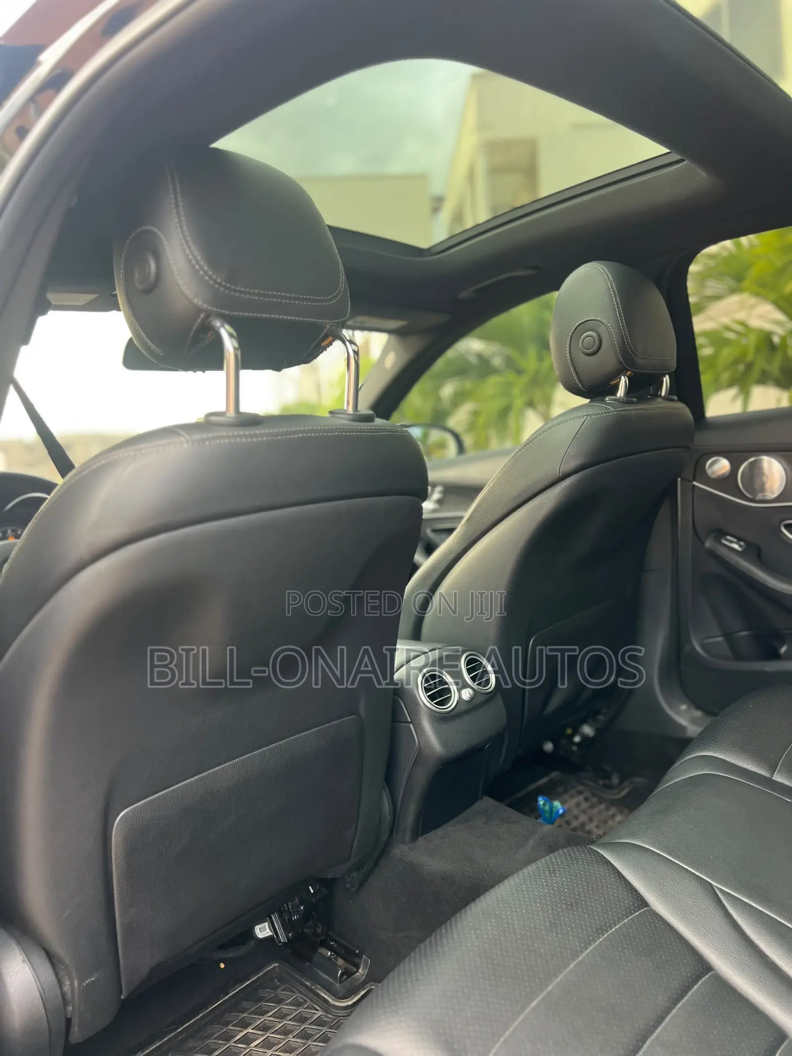 Mercedes-Benz C300 Luxury Sedan RWD (2.0L 4cyl 7A) 2016 Black