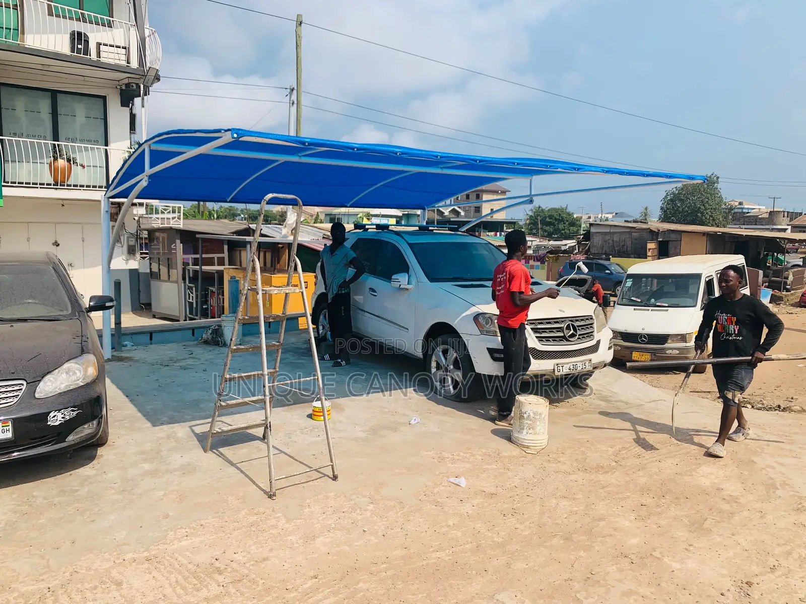 Single Canopy for Two Cars