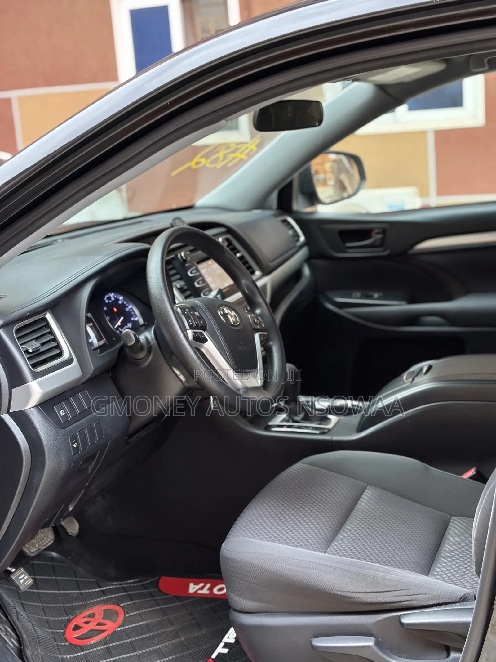 Toyota Highlander LE 4x2 (2.7L 4cyl 6A) 2018 Black