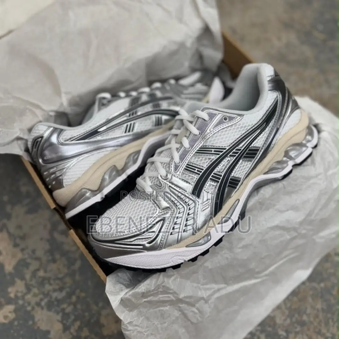 New Balance Fashion Trainers – Clean, Modern Look