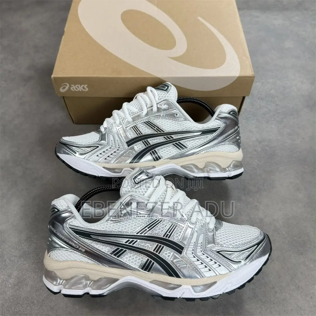 New Balance Fashion Trainers – Clean, Modern Look