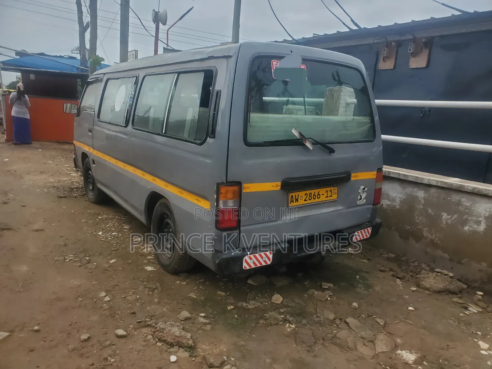 Nissan Caravan (Urvan) 1998 Grey