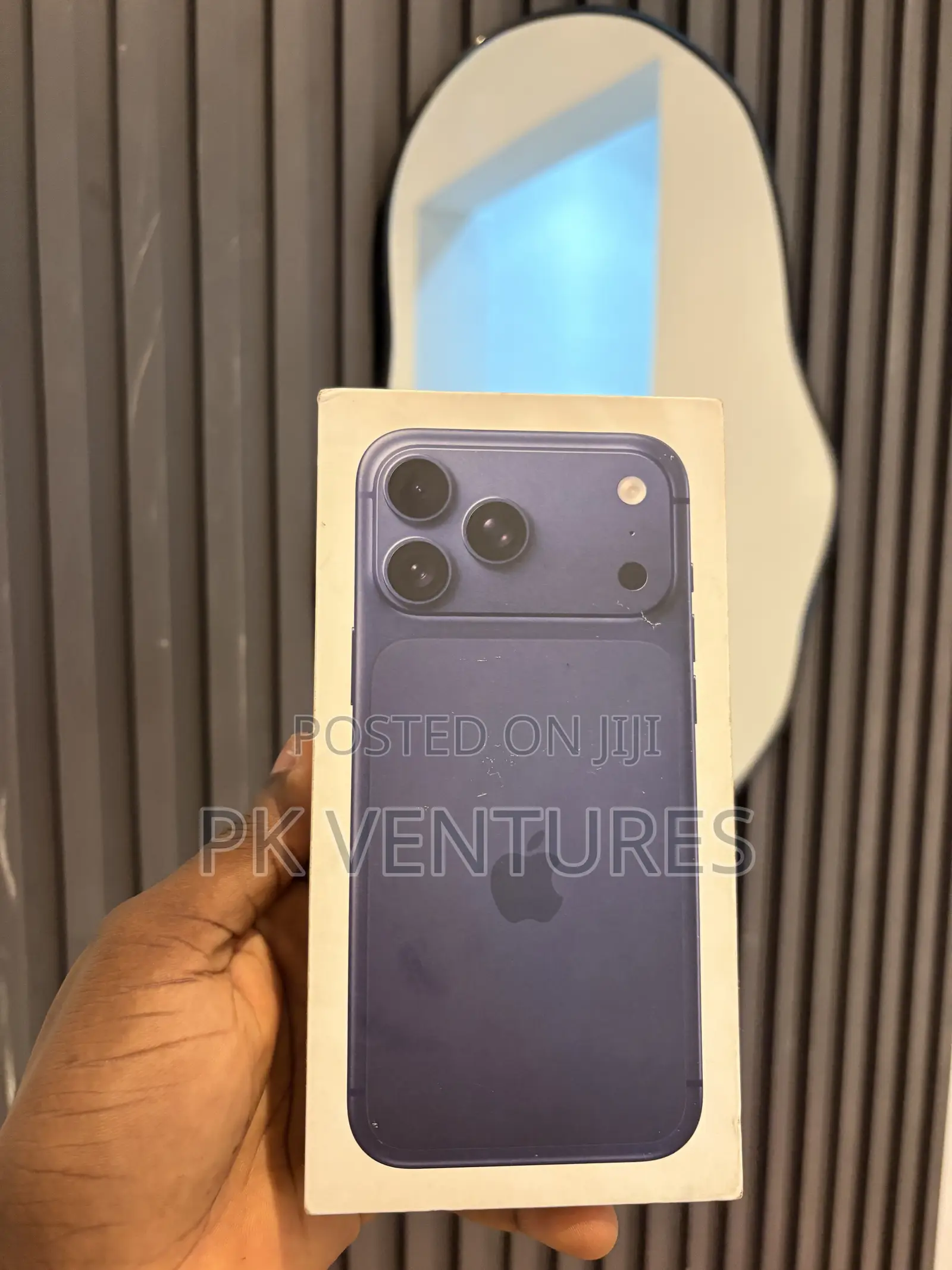 New Apple iPhone 17 Pro Max 256 GB Blue