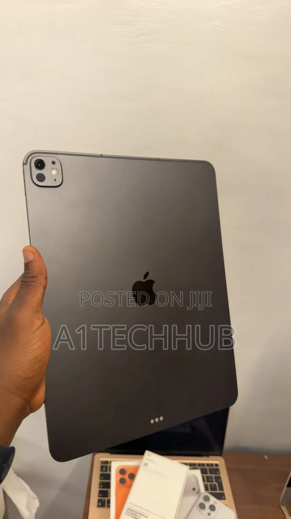 Apple iPad Pro 13 (2025) 256 GB Black